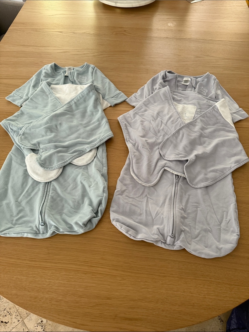 The butterfly swaddle size M 12-17 lbs 0-3 months blue and purple two swaddles